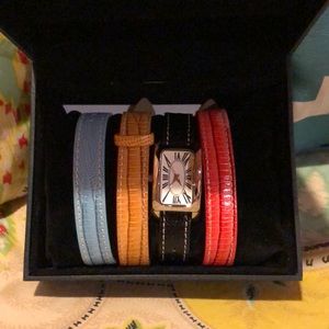 Watch with interchangeable bands